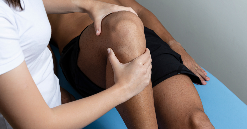 Knee assessment at Sport & Spine Physical Therapy.